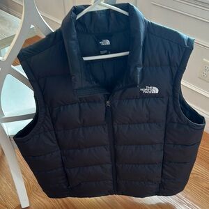 The North Face Black Puffer Vest great condition xxl